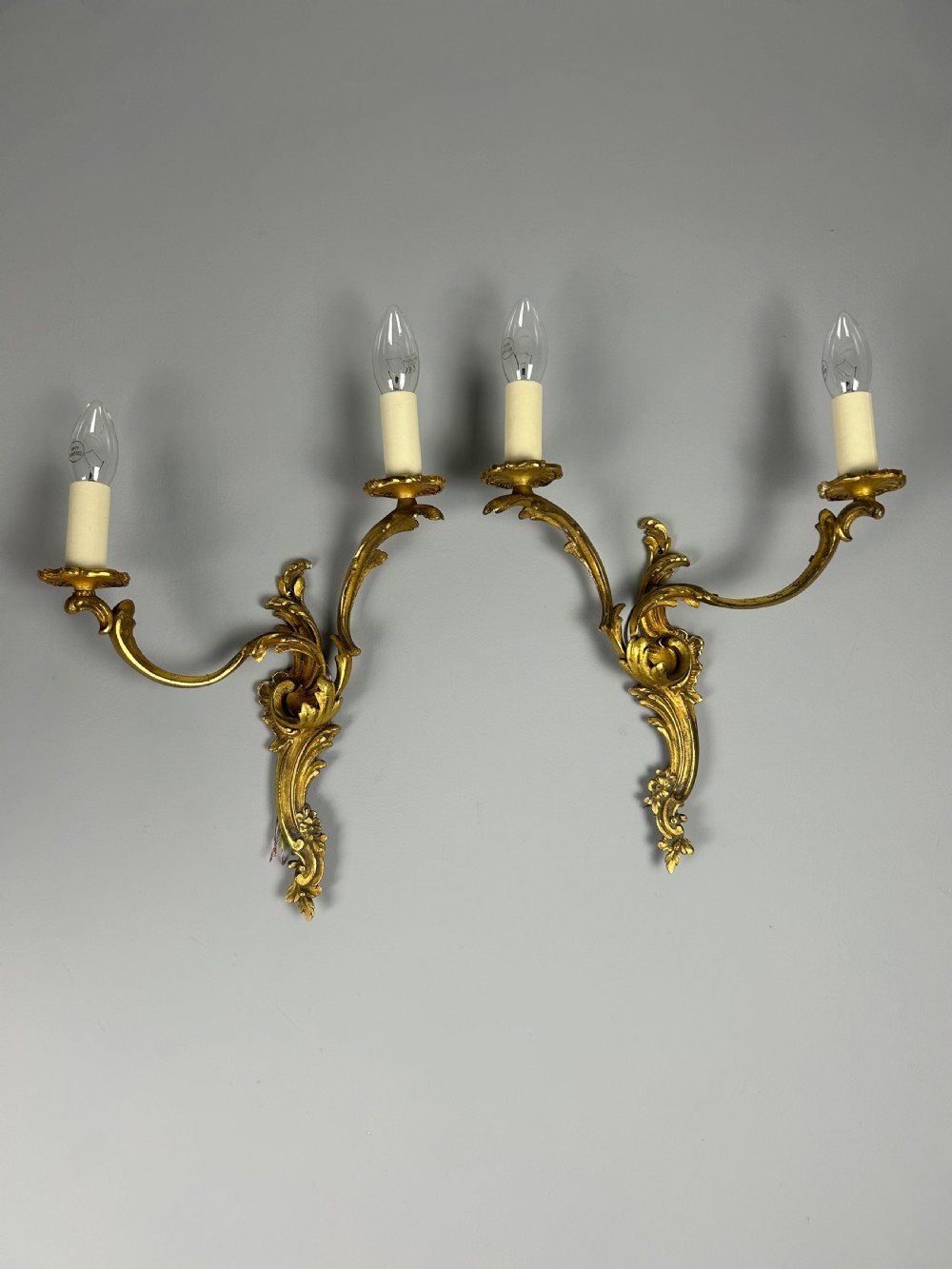 French Pair Of Gilded Bronze Antique Wall Lights View VII