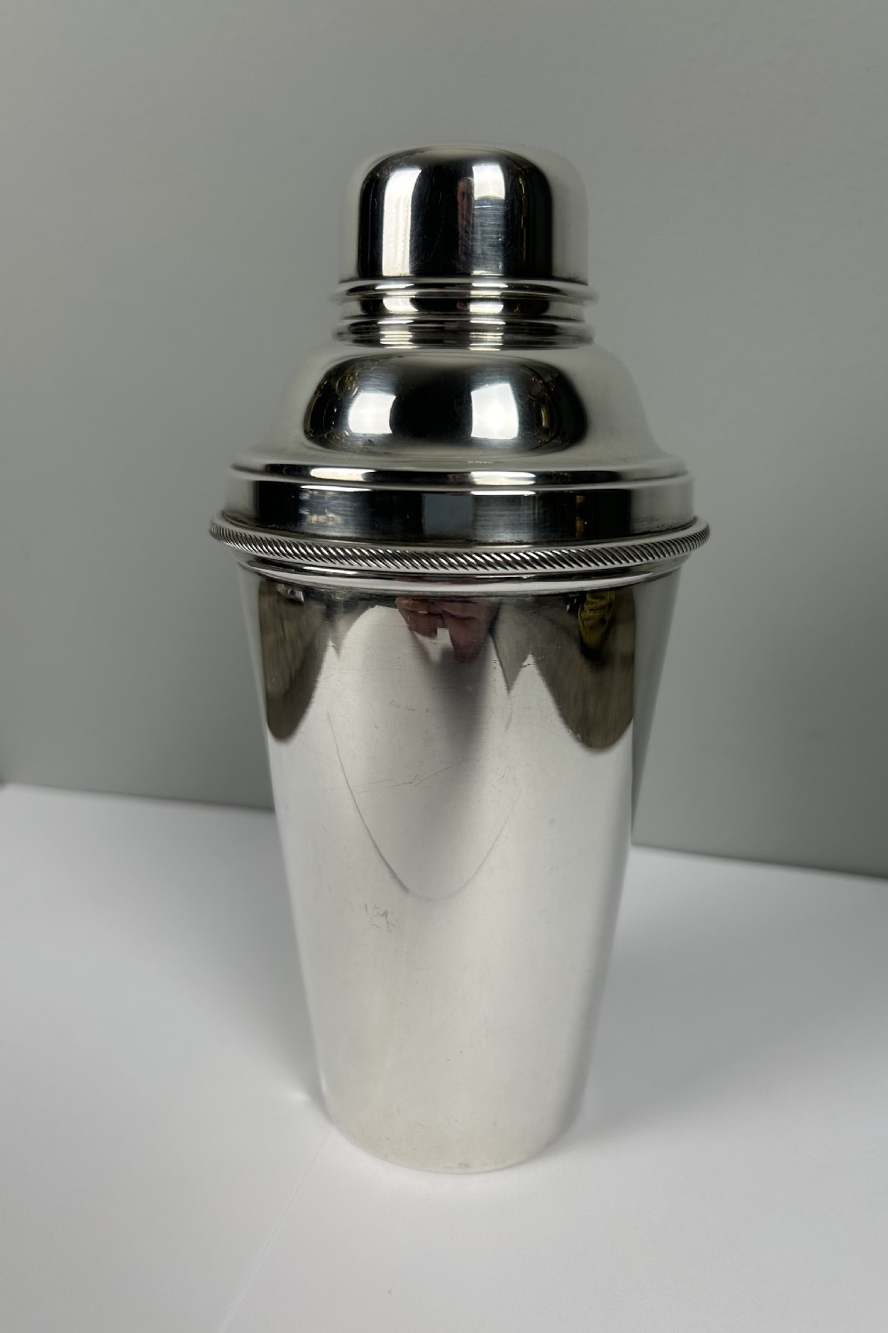 James Dixon Art Deco 1 Pint Silver Plated Cocktail Shaker with Lemon Squeezer