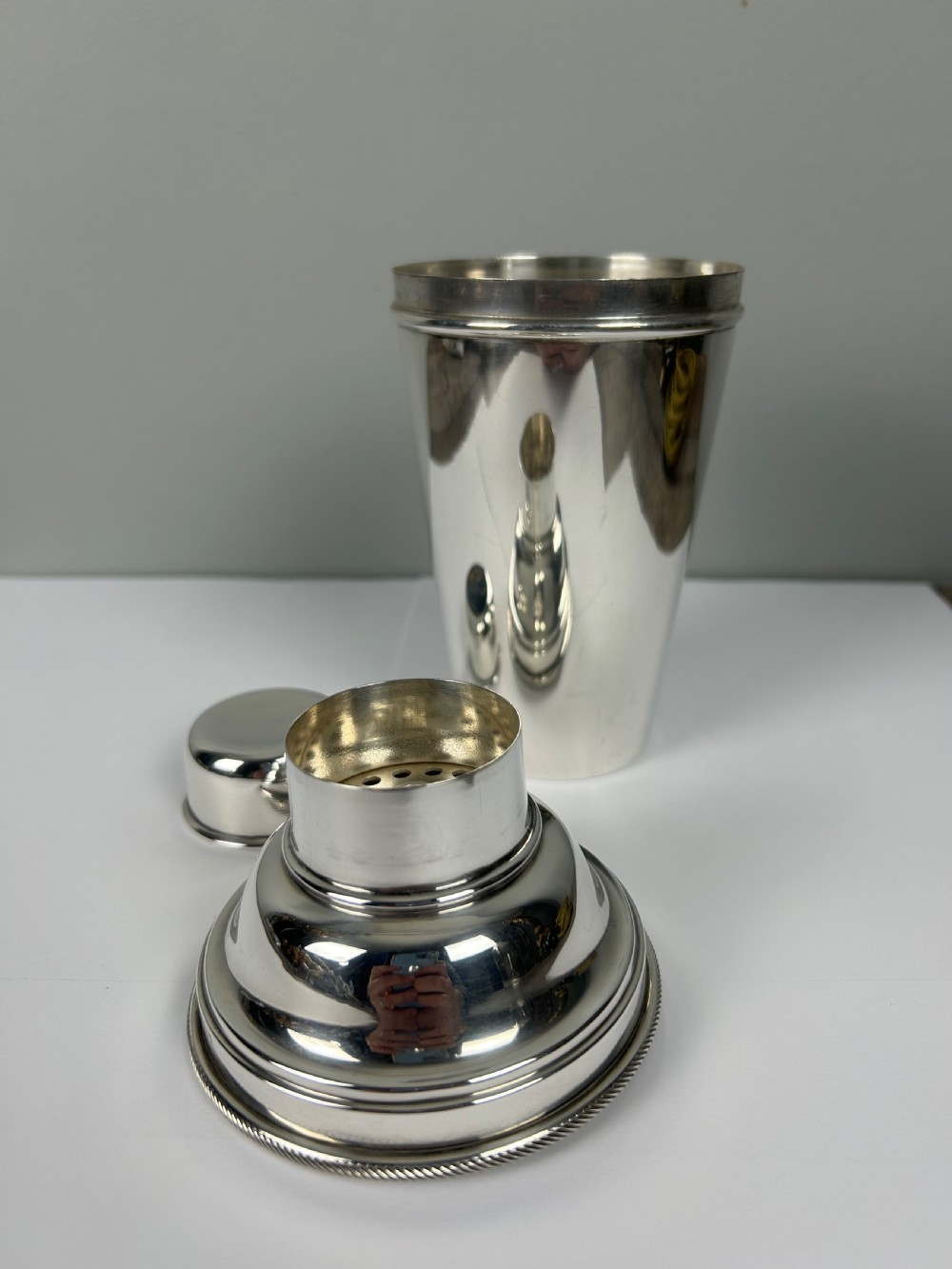 James Dixon Art Deco 1 Pint Silver Plated Cocktail Shaker with Lemon Squeezer View VI