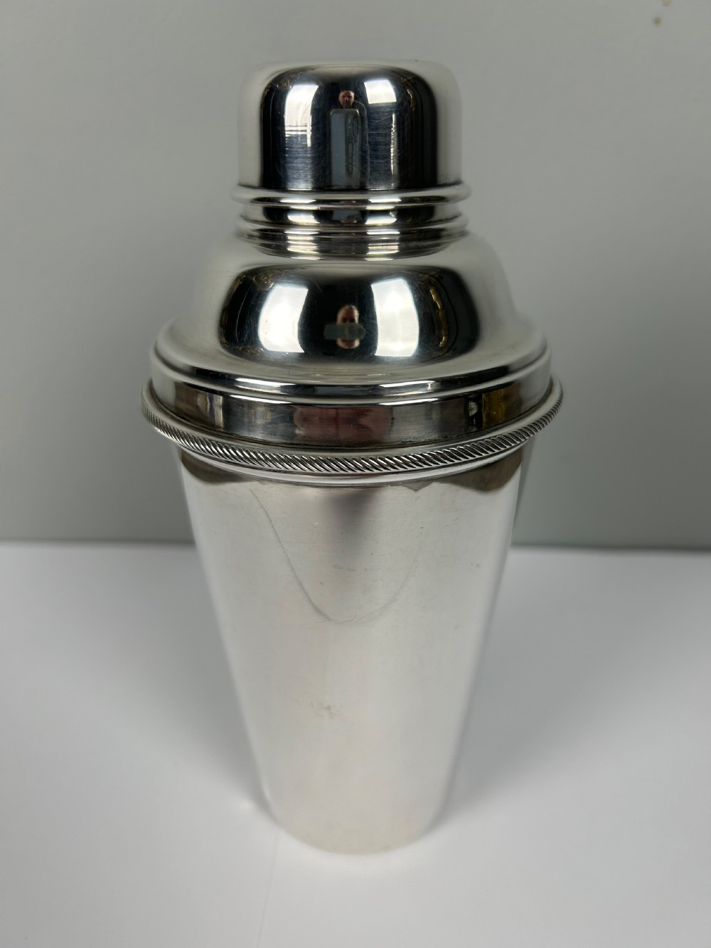 James Dixon Art Deco 1 Pint Silver Plated Cocktail Shaker with Lemon Squeezer View VII