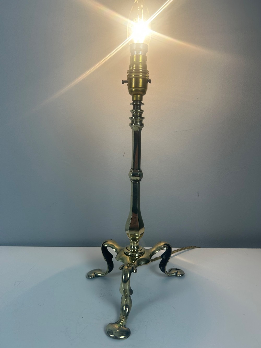 Faraday & Sons Brass Pullman Table Lamp View III