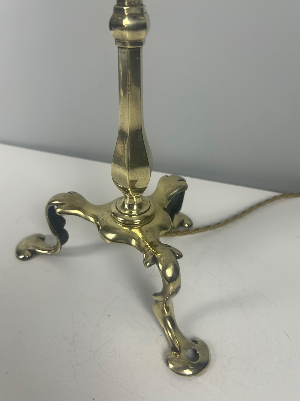 Faraday & Sons Brass Pullman Table Lamp View VI