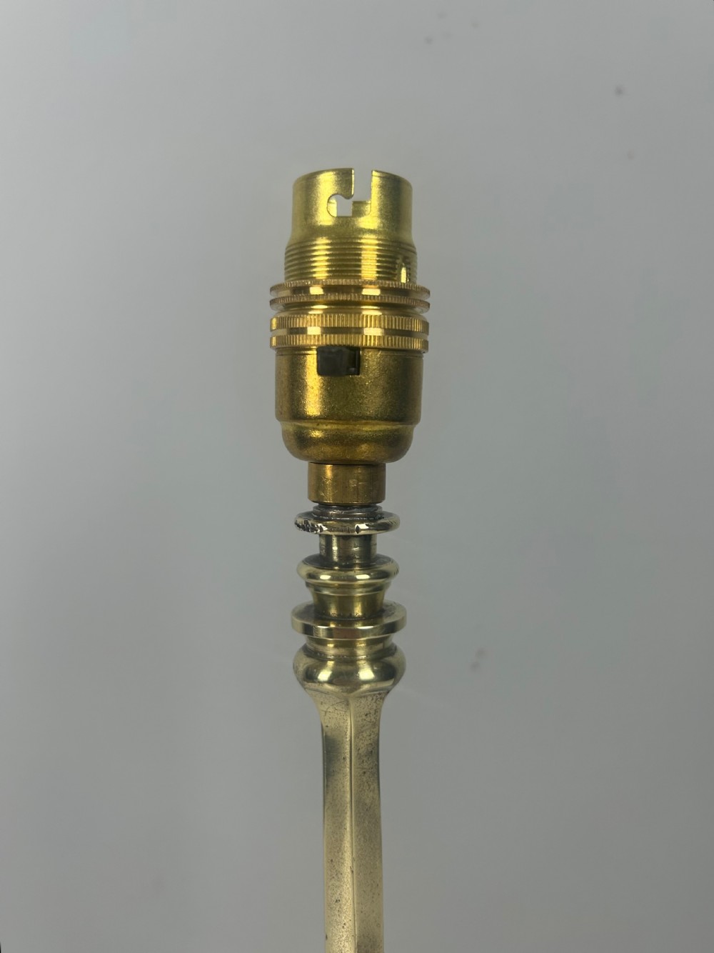 Faraday & Sons Brass Pullman Table Lamp View VII