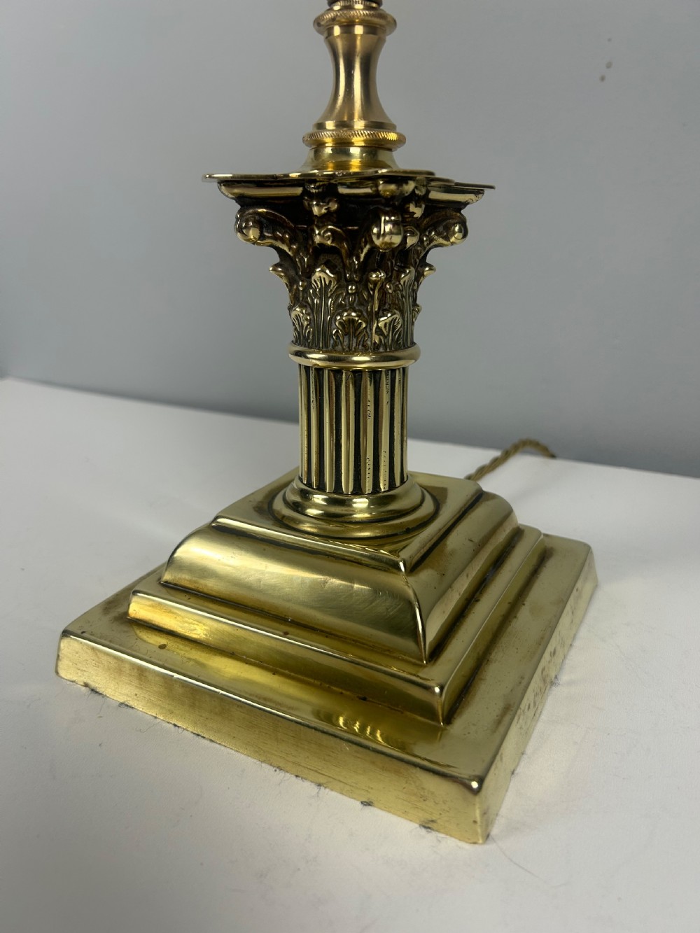 Stubby Victorian Brass Corinthian Column Table Lamp View VI