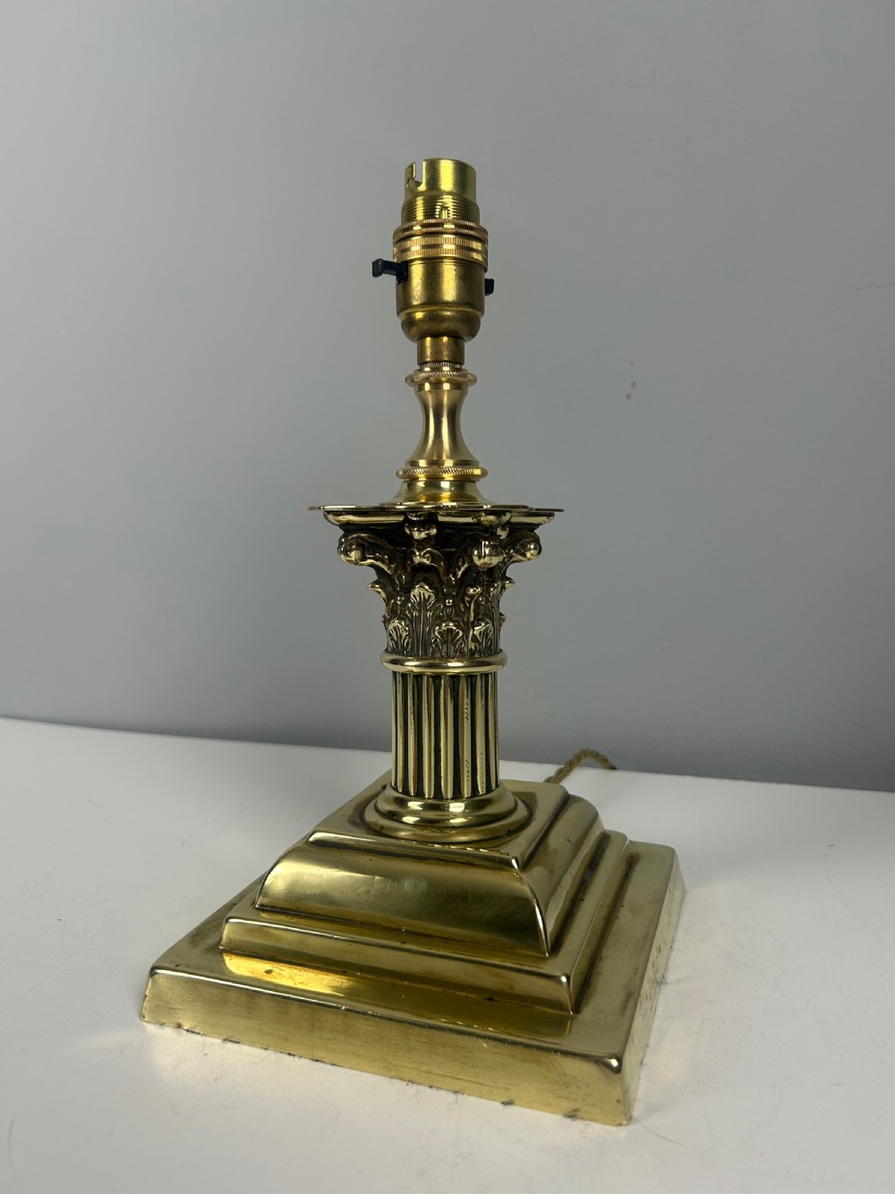 Stubby Victorian Brass Corinthian Column Table Lamp View IX