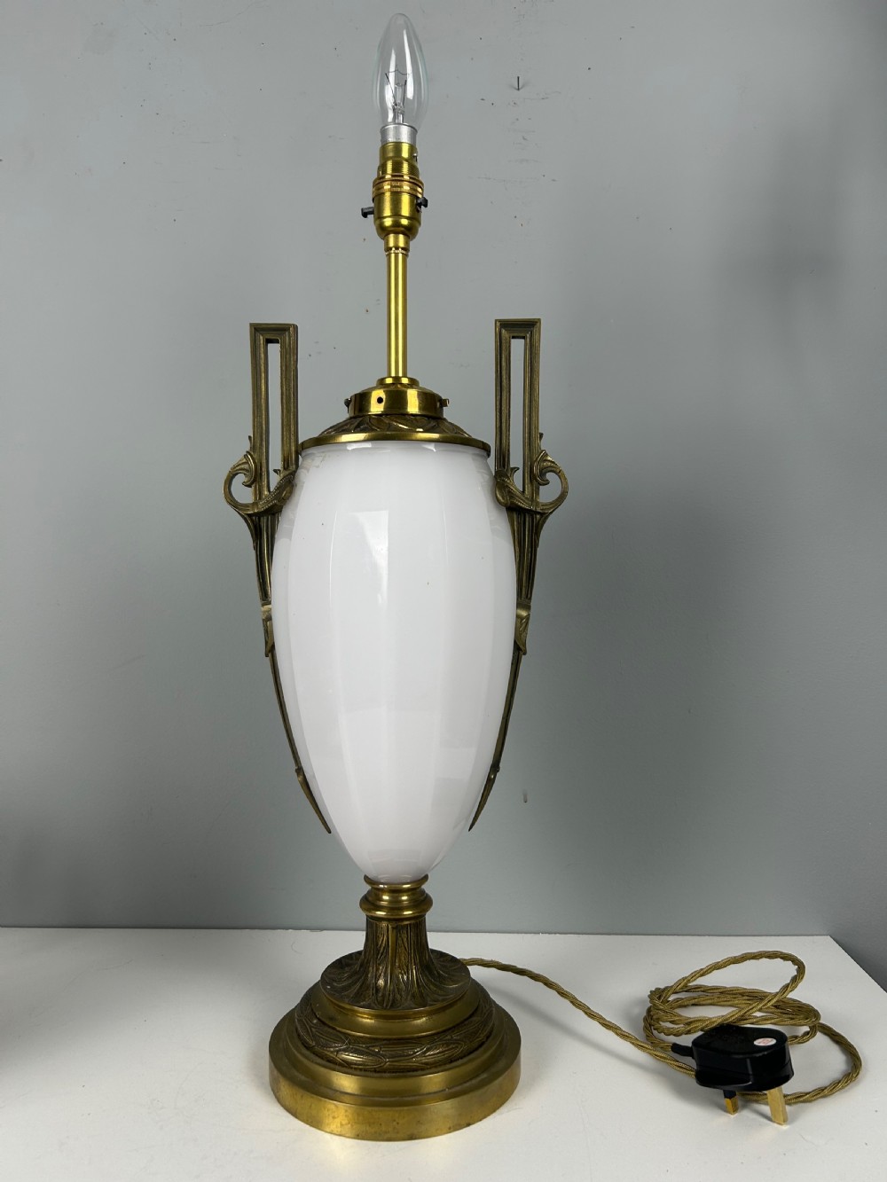 French Ormolu Porcelain Table Lamp 19th Century View IX