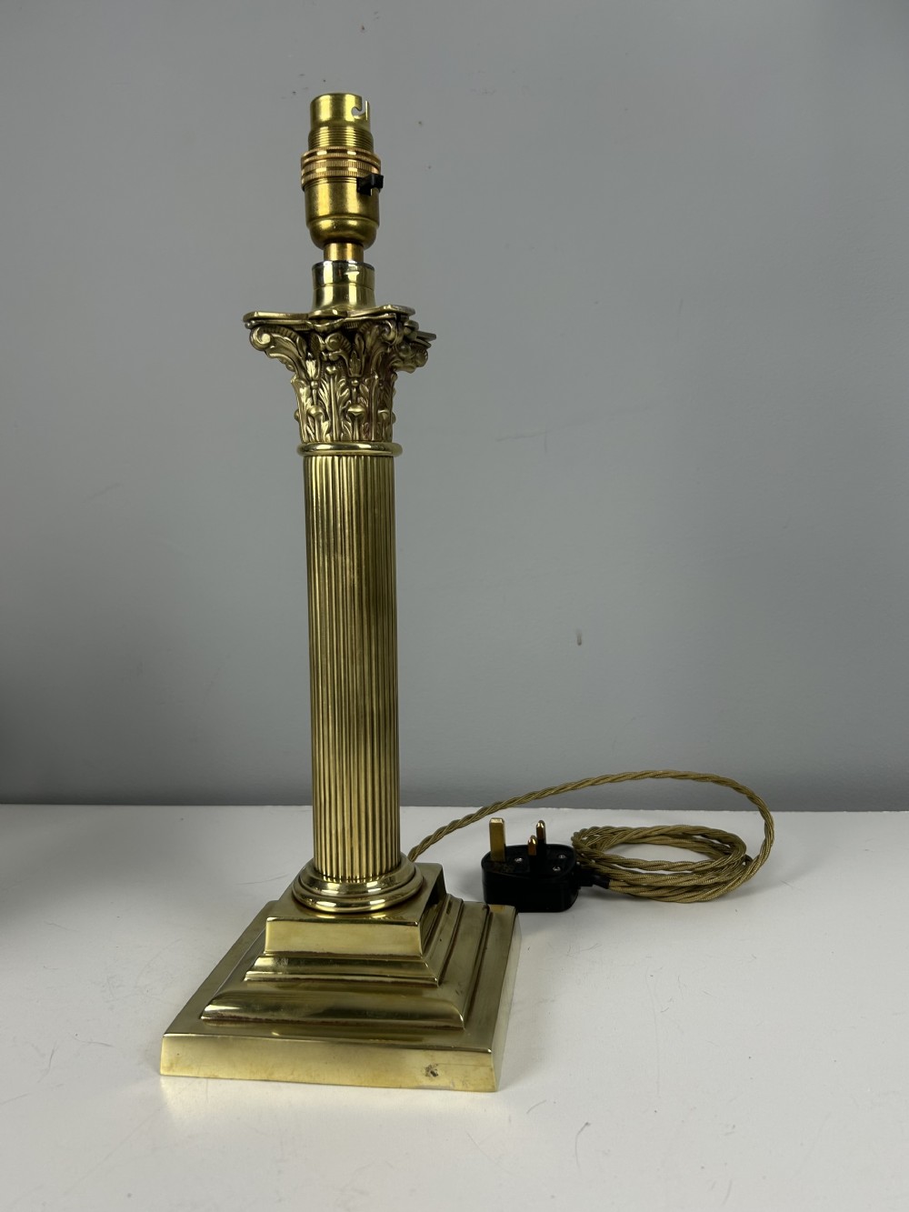 Victorian Hinks & Sons Brass Column Table Lamp, Rewired and Pat tested  View VIII