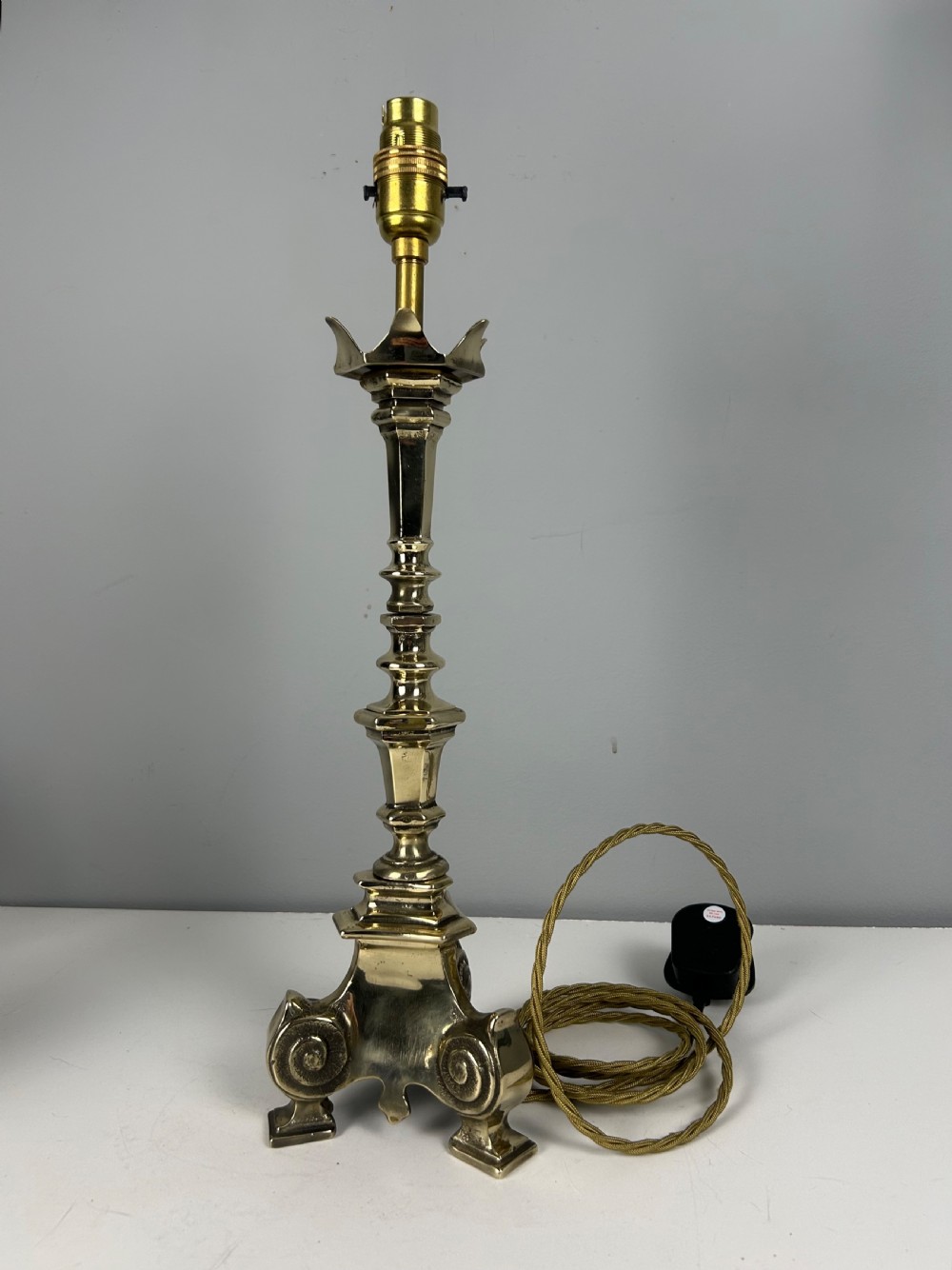 French Polished Brass Altar Table Lamp View XII