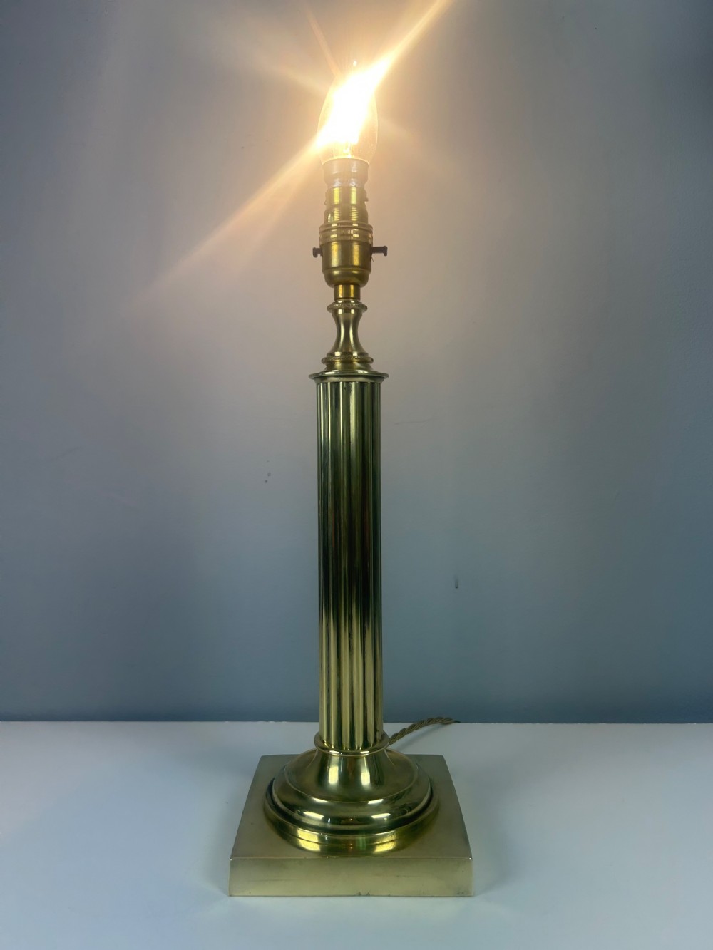 Quality Victorian Brass Column Table Lamp, Rewired  View IV