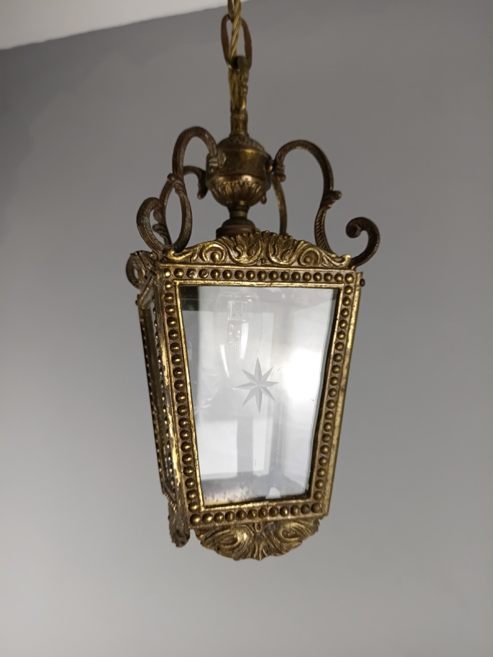 French Single Light Lantern View X