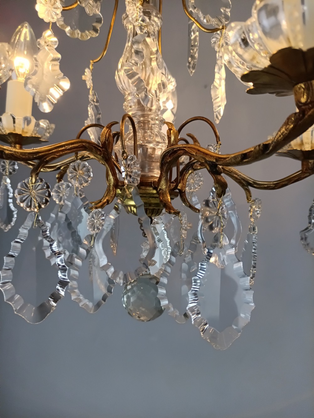 French Gilded & Crystal 5 Light Chandelier View VI
