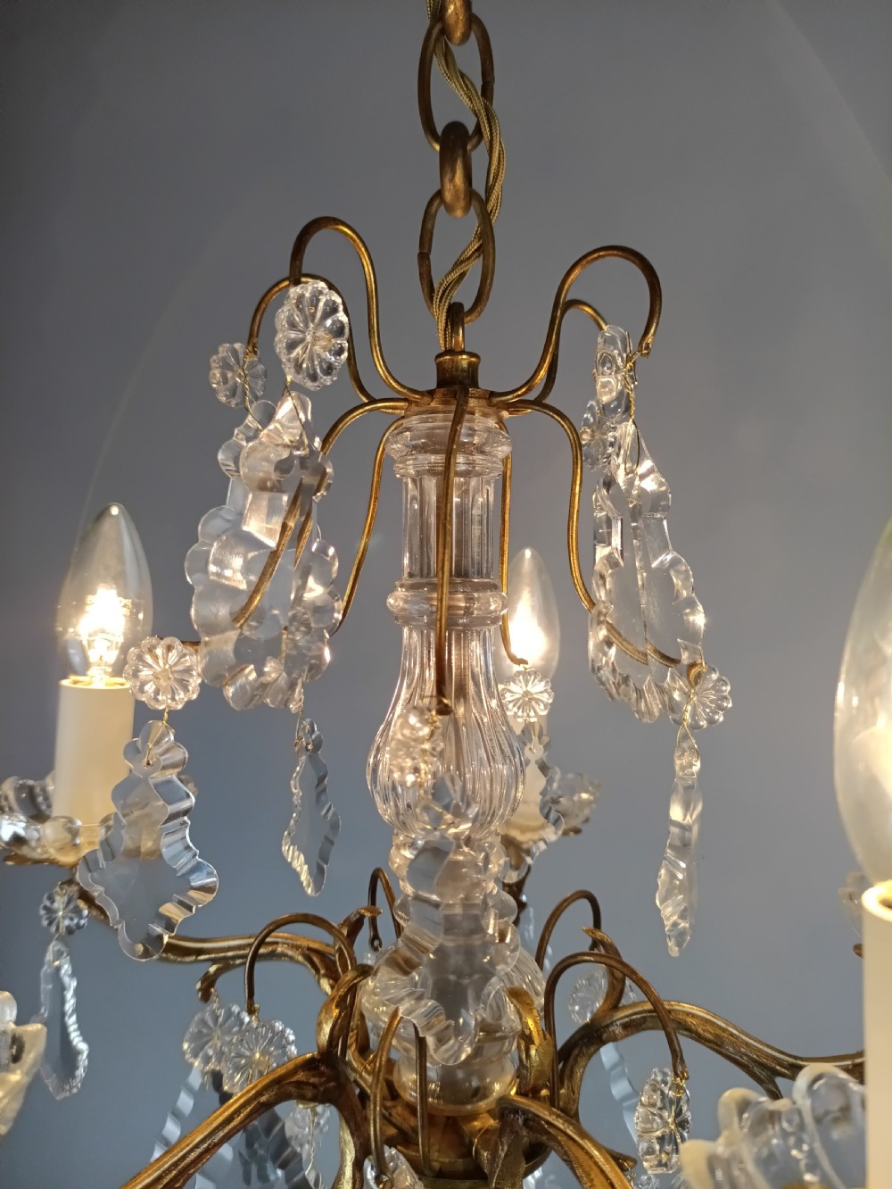 French Gilded & Crystal 5 Light Chandelier View VII