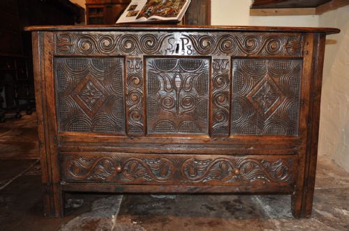 oak coffer - CATEGORY: ANTIQUE CHESTS - DATED 