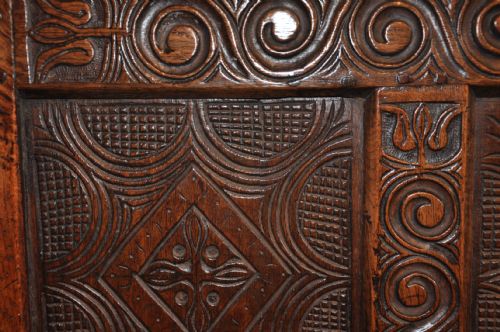 OAK COFFER - ADDITIONAL PHOTO 3