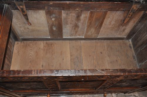 OAK COFFER - ADDITIONAL PHOTO 7