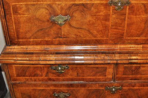 WALNUT CHEST ON STAND - ADDITIONAL PHOTO 5