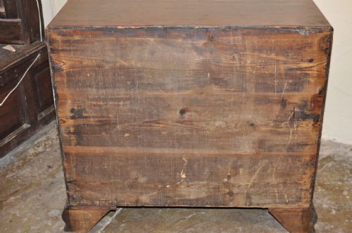 MAHOGANY CHEST OF DRAWS - ADDITIONAL PHOTO 5