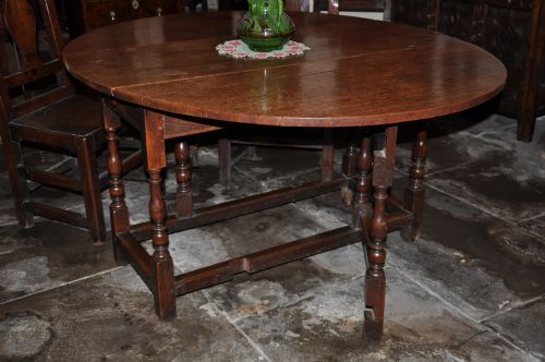 GATELEG TABLE - ADDITIONAL PHOTO 1