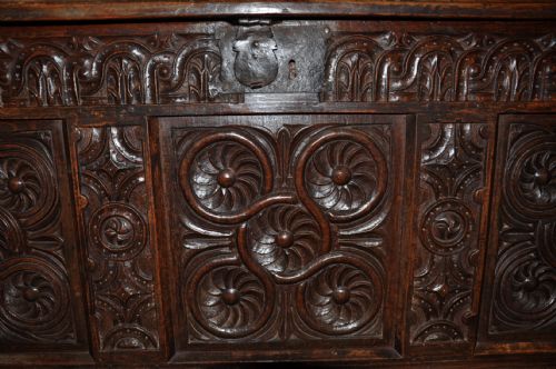 17TH CENTURY DEVON COFFER - ADDITIONAL PHOTO 2