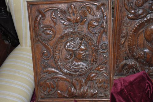 A PAIR OF ROMAYNE HEADS - ADDITIONAL PHOTO 1