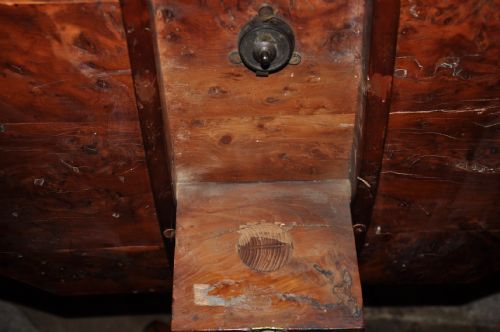 BURR YEW WOOD TABLE - ADDITIONAL PHOTO 5