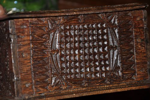 OAK CHIP CARVED LACE BOX - ADDITIONAL PHOTO 3