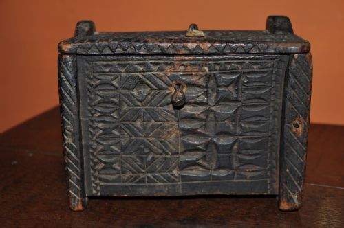 small oak chip carved box - CATEGORY: ANTIQUE BOXES - DATED 