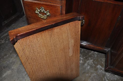 MAHOGANY KNEEHOLE DESK - ADDITIONAL PHOTO 3