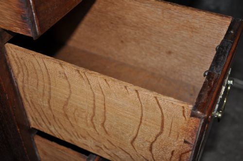 MAHOGANY KNEEHOLE DESK - ADDITIONAL PHOTO 5