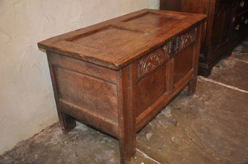 OAK COFFER - ADDITIONAL PHOTO 2