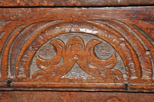 OAK COFFER - ADDITIONAL PHOTO 4