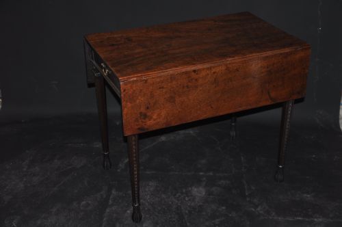 MAHOGANY PEMBROKE TABLE - ADDITIONAL PHOTO 2