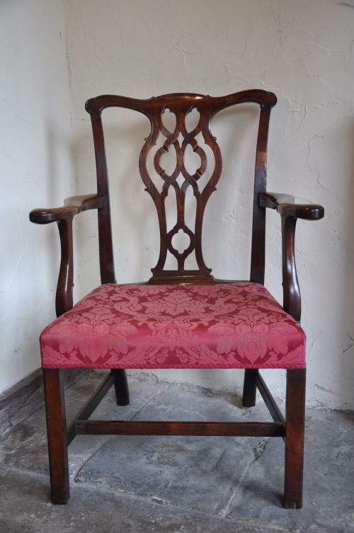 mahogany chippendale armchair - CATEGORY: ANTIQUE CHAIRS - DATED 1750