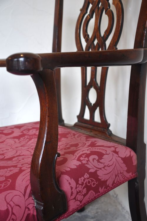 MAHOGANY CHIPPENDALE ARMCHAIR - ADDITIONAL PHOTO 3