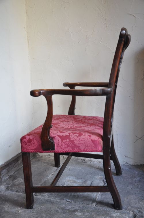 MAHOGANY CHIPPENDALE ARMCHAIR - ADDITIONAL PHOTO 6