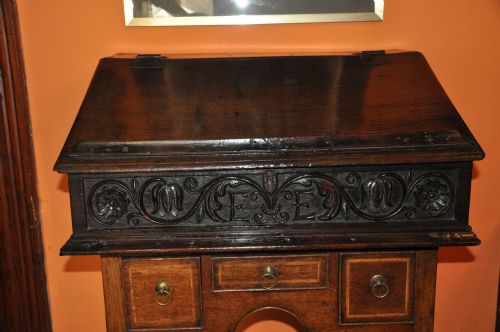 17th century oak bible box - CATEGORY: ANTIQUE BOXES - DATED 