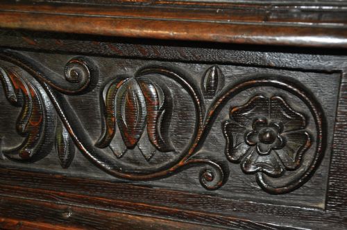 17TH CENTURY OAK BIBLE BOX - ADDITIONAL PHOTO 1