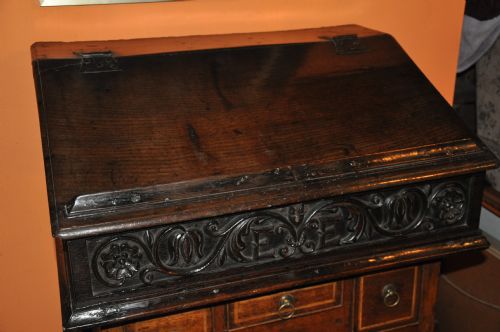 17TH CENTURY OAK BIBLE BOX - ADDITIONAL PHOTO 4