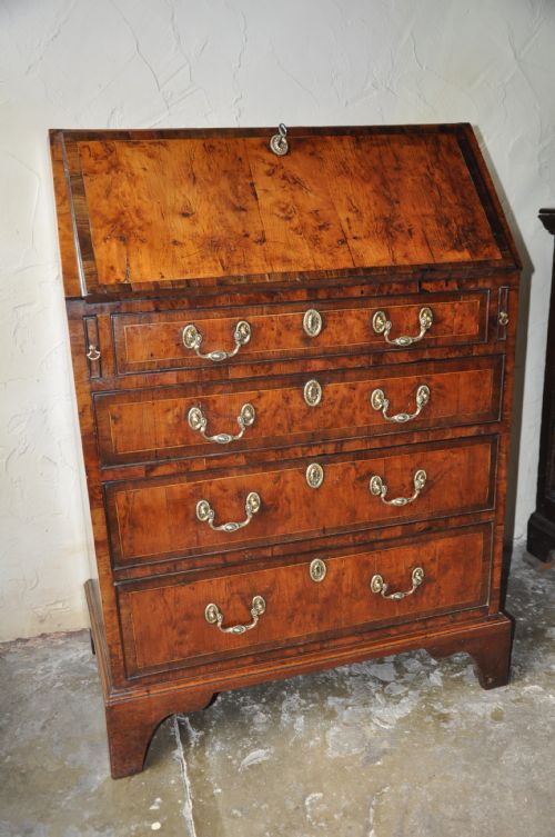 18TH CENTURY YEW WOOD BUREAU - ADDITIONAL PHOTO 6