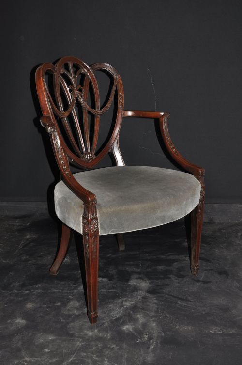 HEPPLEWHITE MAHOGANY ARMCHAIR - ADDITIONAL PHOTO 1