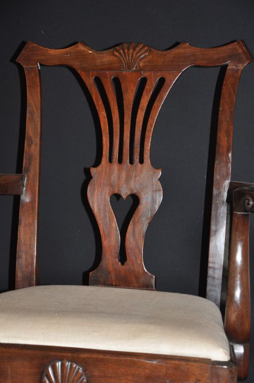18TH CENTURY MAHOGANY CHIPPENDALE ARMCHAIR - ADDITIONAL PHOTO 2