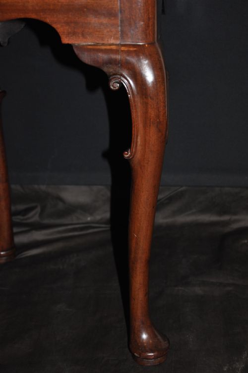 FINE 18TH CENTURY MAHOGANY TEA TABLE - ADDITIONAL PHOTO 2