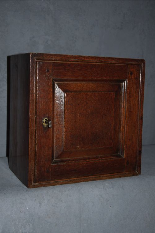 early 18th century oak spice cupboard - CATEGORY: ANTIQUE CABINETS - DATED 