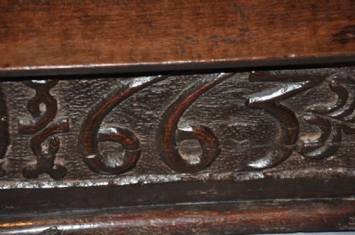 17TH CENTURY DATED BIBLE BOX - ADDITIONAL PHOTO 4