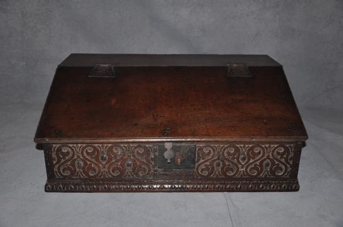 early 17th century oak bible box - CATEGORY: ANTIQUE BOXES - DATED 