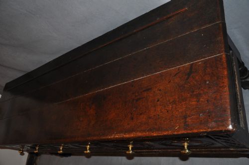 17TH CENTURY OAK DRESSER BASE - ADDITIONAL PHOTO 7