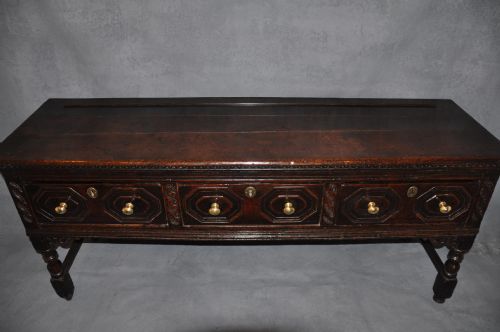 17TH CENTURY OAK DRESSER BASE - ADDITIONAL PHOTO 10