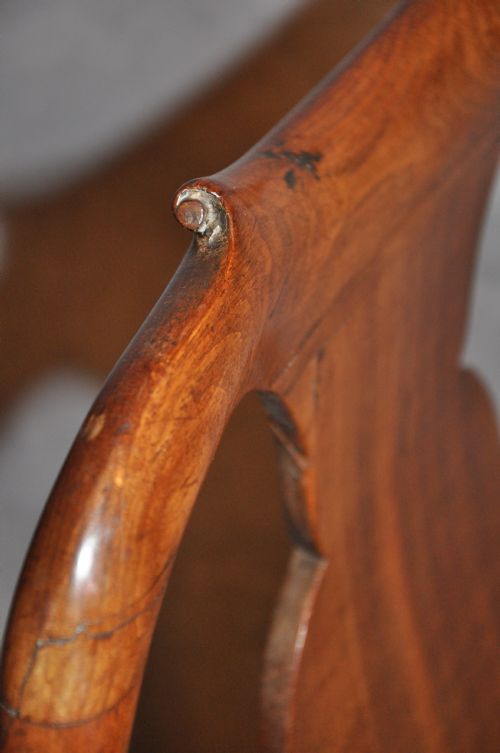 EARLY 18TH CENTURY MAHOGANY SINGLE CHAIR - ADDITIONAL PHOTO 4