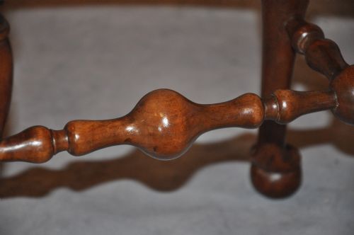 18TH CENTURY WALNUT STOOL - ADDITIONAL PHOTO 3