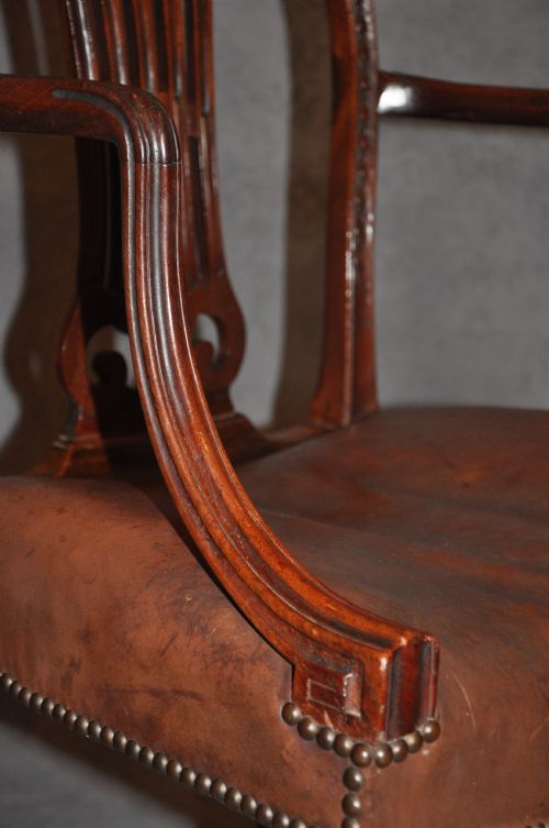 18TH CENTURY MAHOGANY ARMCHAIRS - ADDITIONAL PHOTO 4